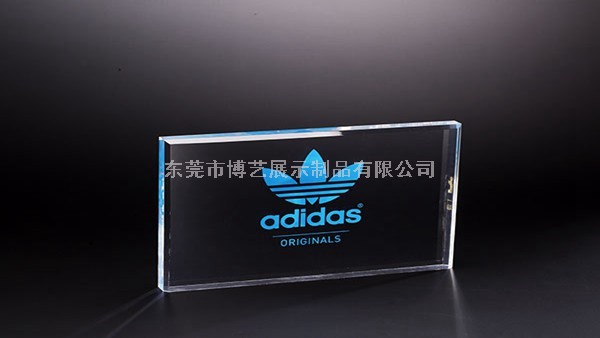 亞克力展示架為什么會(huì)比其它材質(zhì)的展示架要貴？_博藝展示